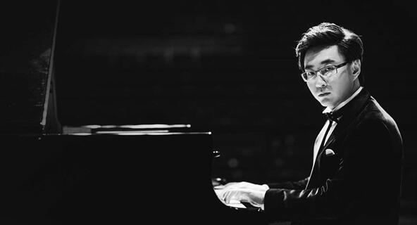 10,a  mozart reincarnated 11,magic  waltz 12,enduring  movement