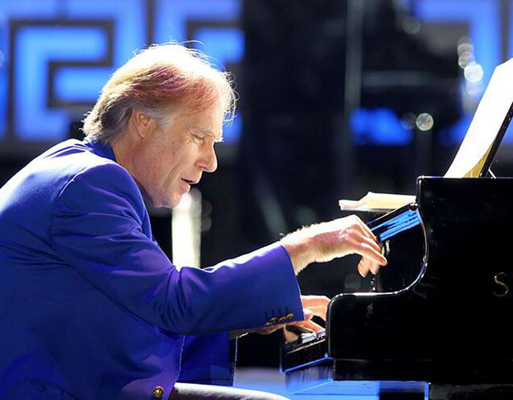 “第十七届中外艺术精品演出季” 浪漫辉煌——理查德•克莱德曼钢琴演奏会